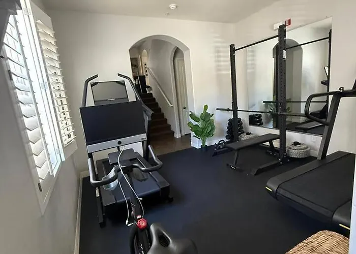 Unbeatable Retreat Private Gym Steps To Trail